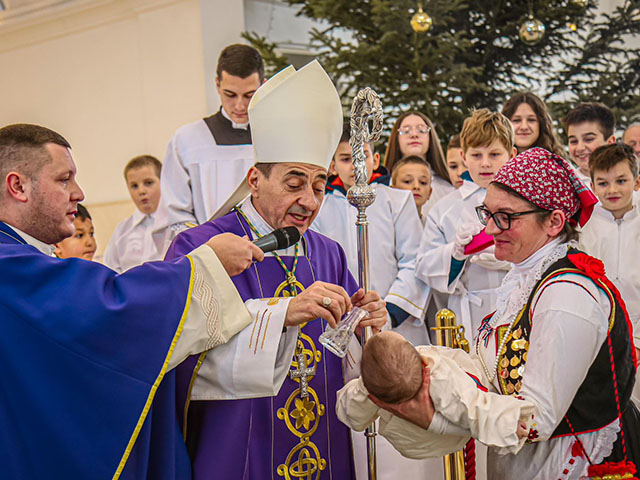 Krštenje malog Jona Šolaje                                                                                                                                                                                                                                